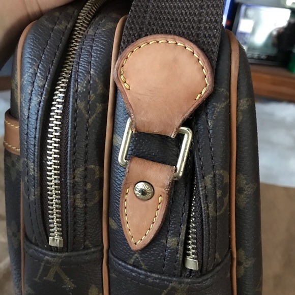 Authentic LOUIS VUITTON Reporter PM - Picture 4 of 8